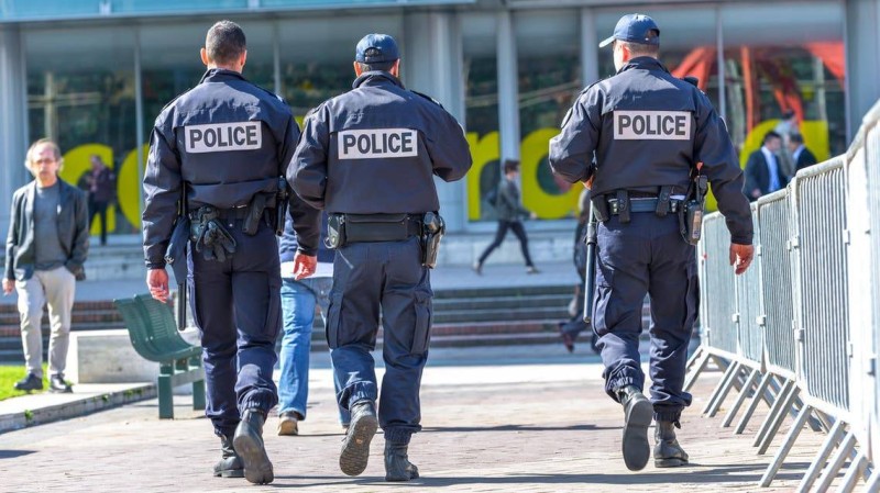 الشرطة الفرنسية.