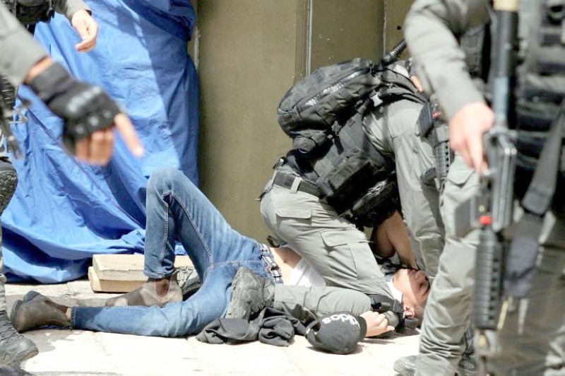 



الأعتداءات الإسرائيلية على الفلسطينيين.