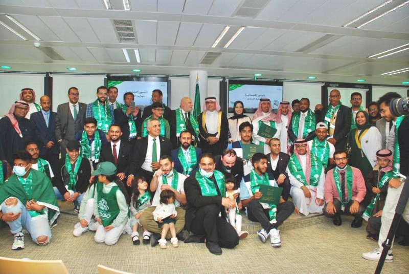 احتفال المواطنين في السفارة السعودية في إيرلندا باليوم الوطني