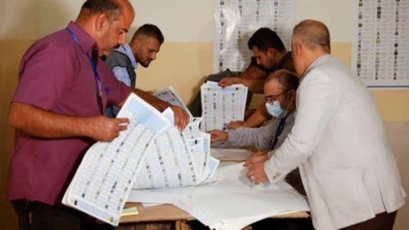 فرز الأصوات في الانتخابات العراقية.