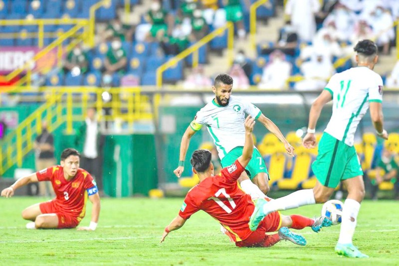 



تغلب المنتخب السعودي على فيتنام بنتيجة 3-1 في الدور الأول بالرياض. (واس)