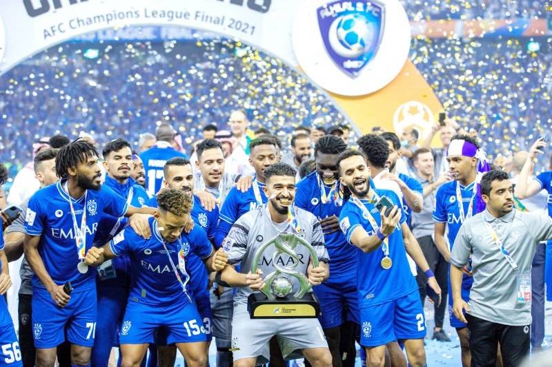 



الجماهير عبرت عن سعادتها البالغة بعد تحقيق الهلال دوري أبطال آسيا.