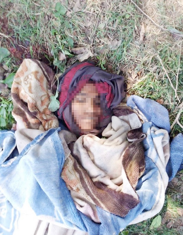 



مدني قتلته مليشيا الحوثي في مديرية التعزية بمحافظة تعز.