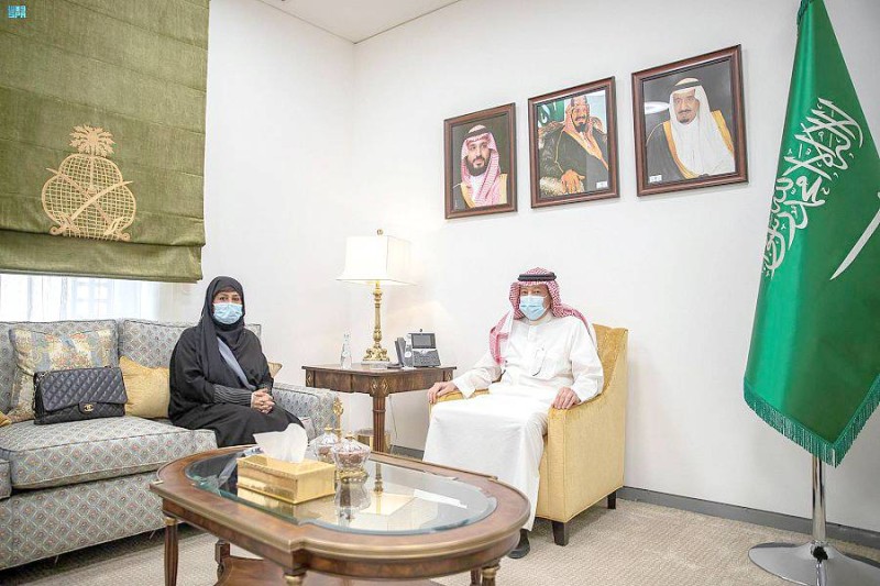 نائب وزير الخارجية يلتقي المبعوث الخاص للأمي العام للجامعة العربية لشؤون الإغاثة الإنسانية. (واس)