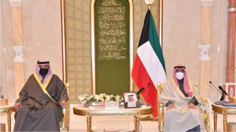 رئيس الوزراء وولي العهد الكويتي. 