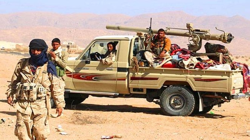 قوات من الجيش الوطني أثناء المعارك مع الحوثي.