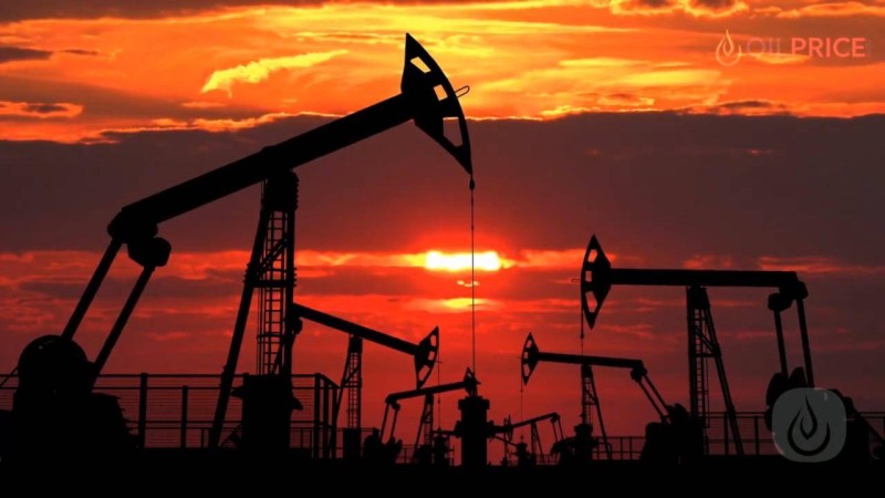 خبراء دوليون: النفط قد يتخطى حاجز الـ200 دولار خلال 5 سنوات