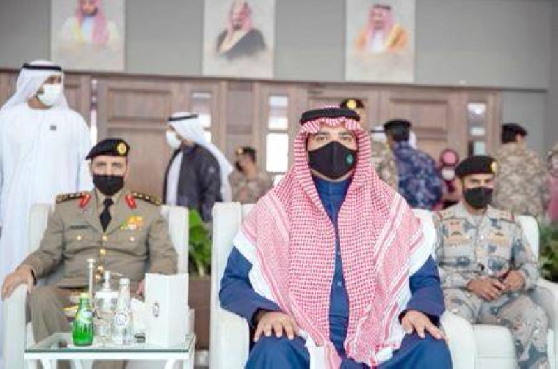 



وزير الداخلية خلال رعايته أول أمس الحفل الختامي للتمرين التعبوي المشترك «أمن الخليج العربي 3».