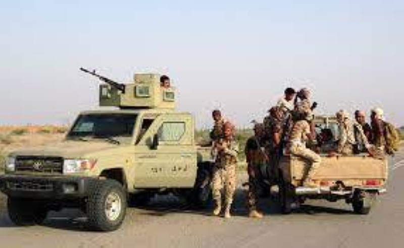 قوات يمنية في محور تعز.
