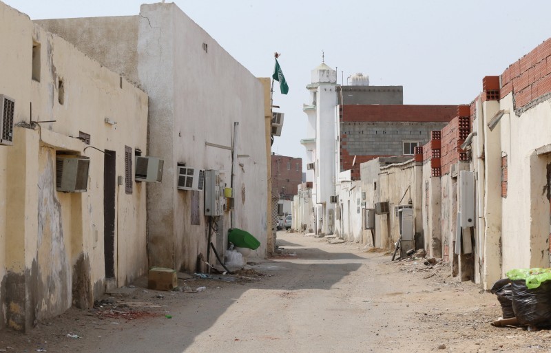 واقع مرير لحال عدد الاحياء العشوائية في جدة ( عكاظ)