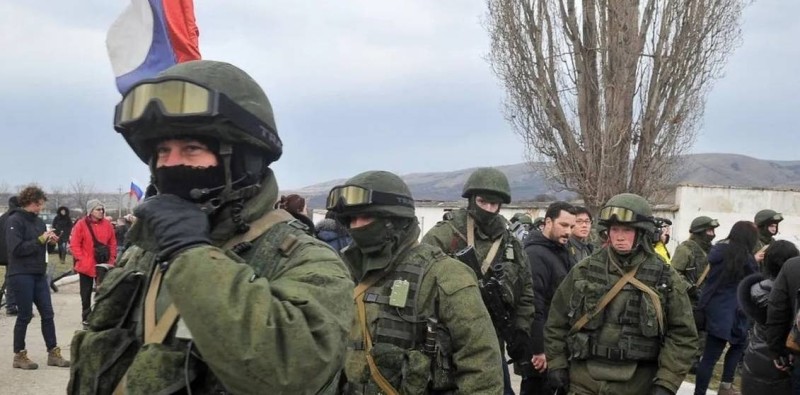 قوات روسية على حدود أوكرانيا.