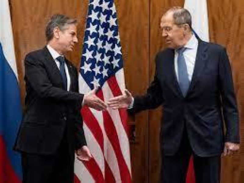 وزيرا خارجية روسيا وأمريكا في لقاء سابق .
