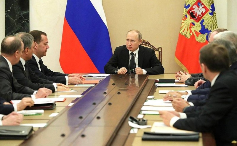 بوتين مترئسا اجتماعا لمجلس الأمن القومي الروسي