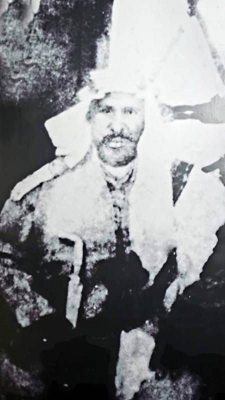



الشريف شحاد الحسين بن علي