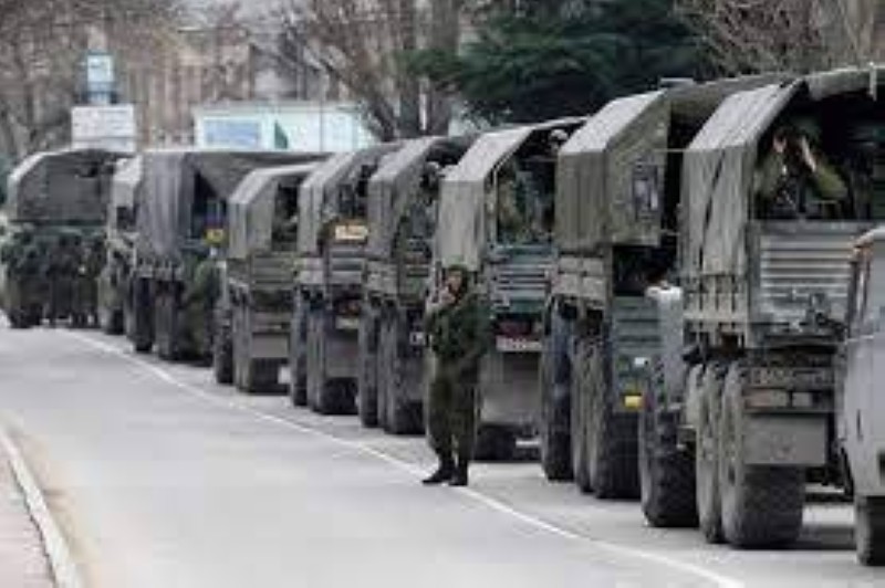 آليات عسكرية روسية على حدود أوكرانيا