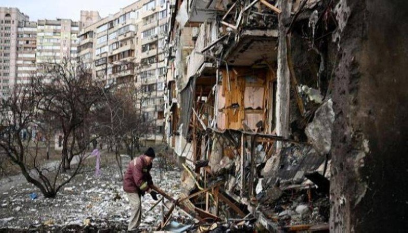 آثار الدمار في العاصمة كييف.