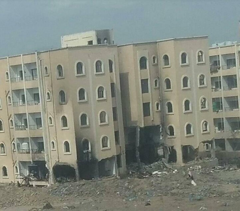 مخازن اسلحة حوثية وضعت في اسفل المنازل في شرق تعز وتظهر الدمار بعد انفجارها