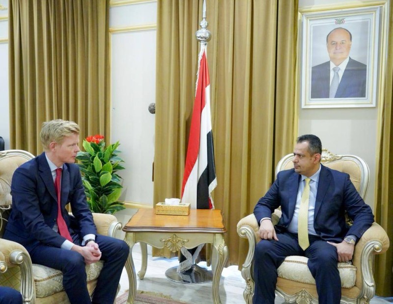 رئيس الوزراء اليمني خلال لقاءه المبعوث الأممي.