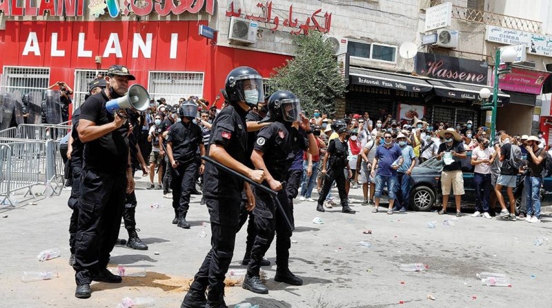 احتجاجات شعبية سابقة تطالب بطرد إخوان تونس.