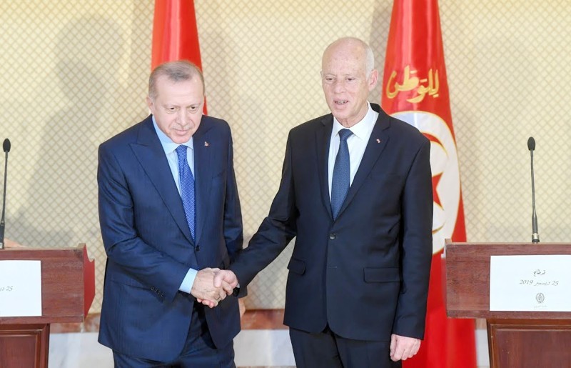 



الرئيسان التركي والتونسي في لقاء سابق.
