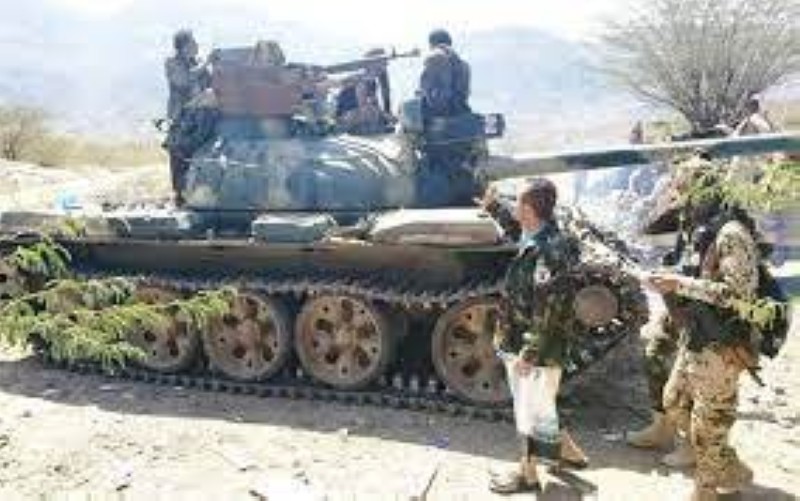  قوات الجيش اليمني تتصدى لهجوم حوثي في تعز