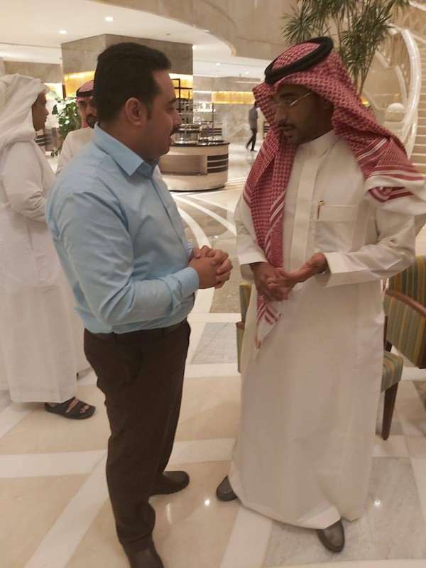 الأمير سعود بن وليد متحدثاً لـ «عكاظ».