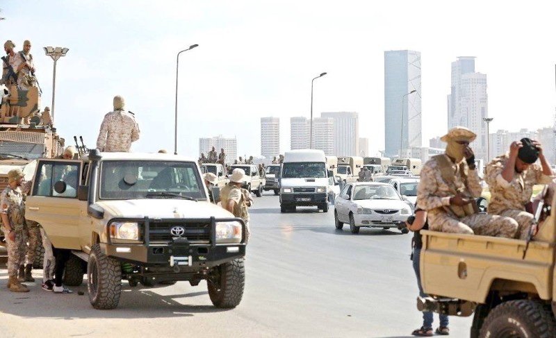



مليشيا تابعة لرئيس الحكومة المنتهية ولايتها عبدالحميد الدبيبة تزعزع الاستقرار في طرابلس.
