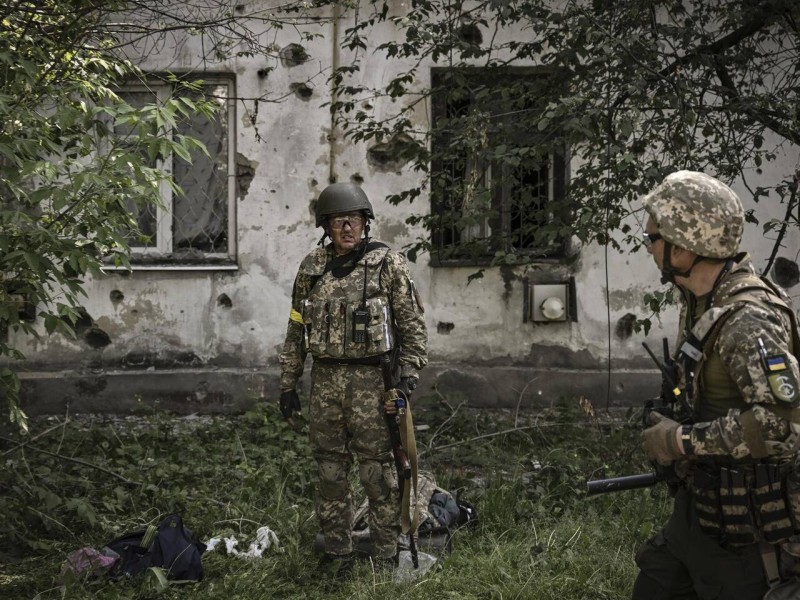 جنود أوكرانيون في مدينة ليسيتشانسك في دونباس