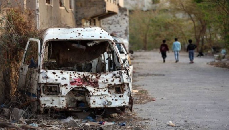 قصف الحوثي للأحياء السكنية في تعز.