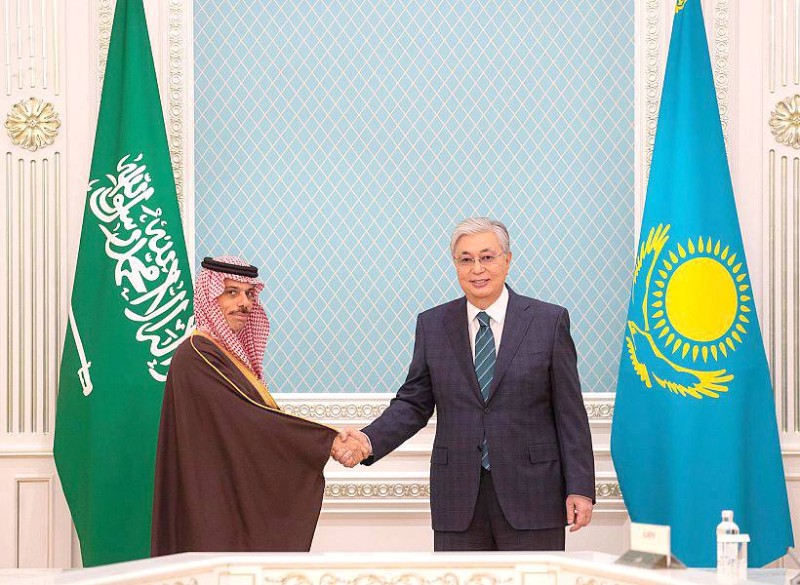 



رئيس كازاخستان مستقبلاً وزير الخارجية. (واس)