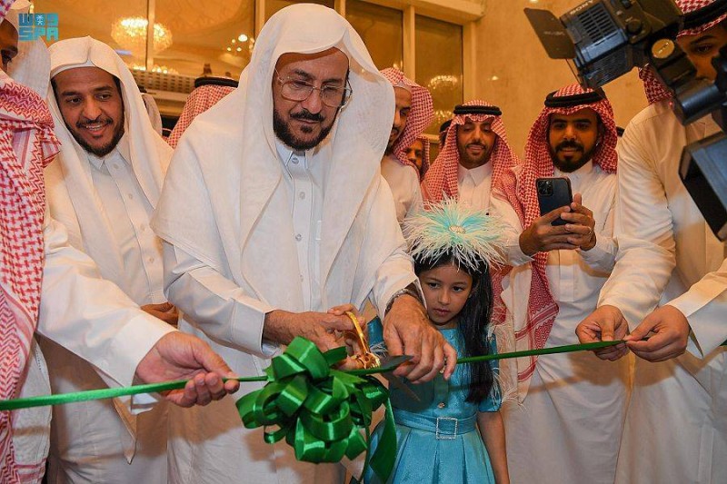 وزير الشؤون الإسلامية يفتتح المقر الجديد لفرع الوزارة بمكة