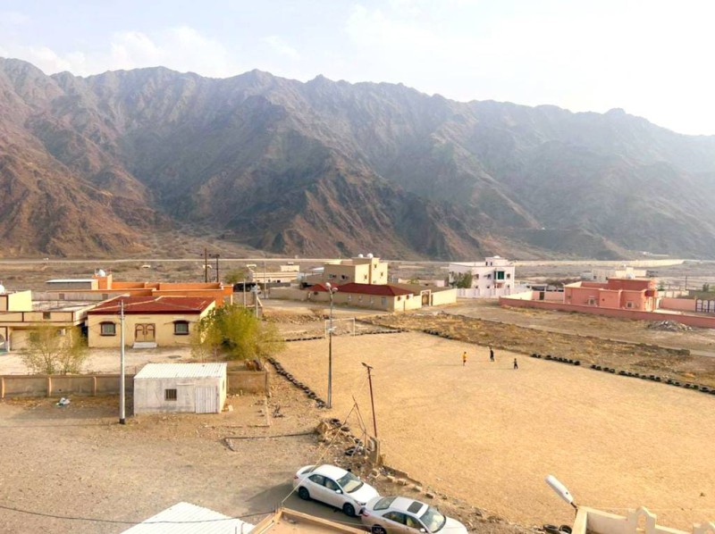 



قرى آل مرتفع على امتداد طريق محايل - أبها الدولي.
