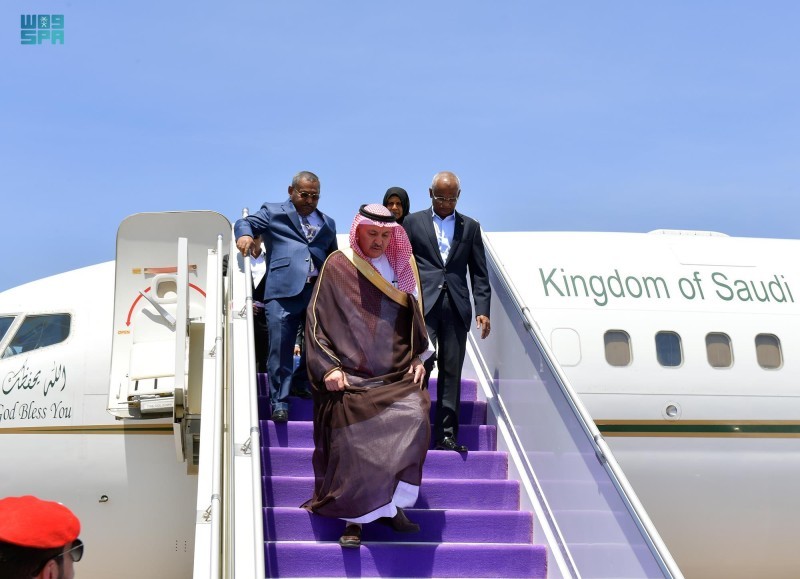رئيس جمهورية المالديف يصل إلى المدينة المنورة.