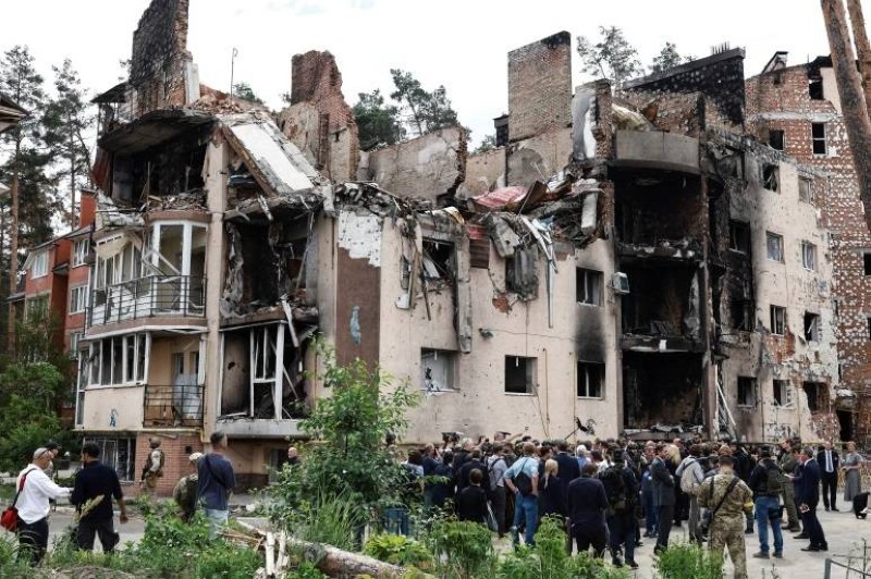 منازل مدمرة في كييف جراء القصف الروسي.