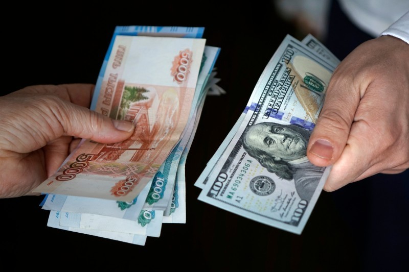 



روسيا أكدت أنه سيتم تداول الدولارات الأمريكية في كافة الأحوال. (متداولة)