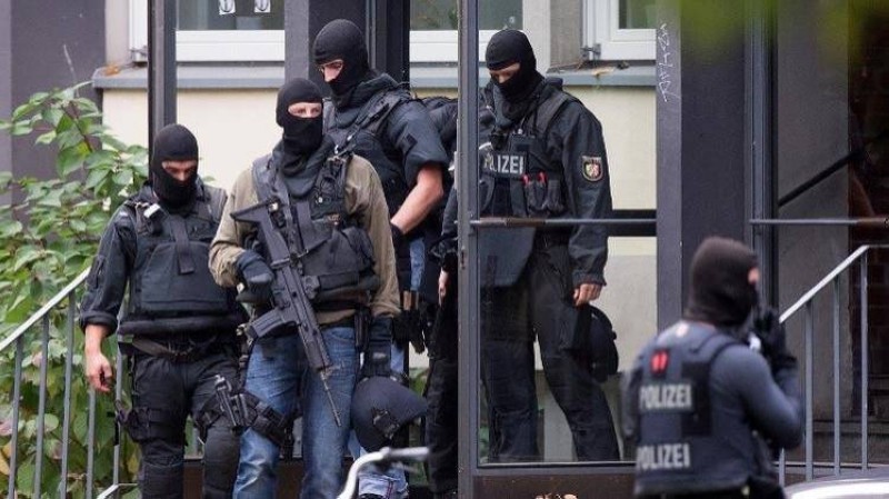 الشرطة الألمانية تلاحق الإرهابيين.