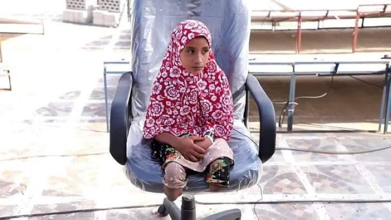 أطفال يمنيون ضحايا الألغام الذي زرعتها المليشيا الحوثية في تعز أثناء الهدنة