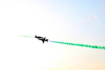 استعراض جوي بطائرات الصقور السعودية ضمن احتفالات اليوم الوطني