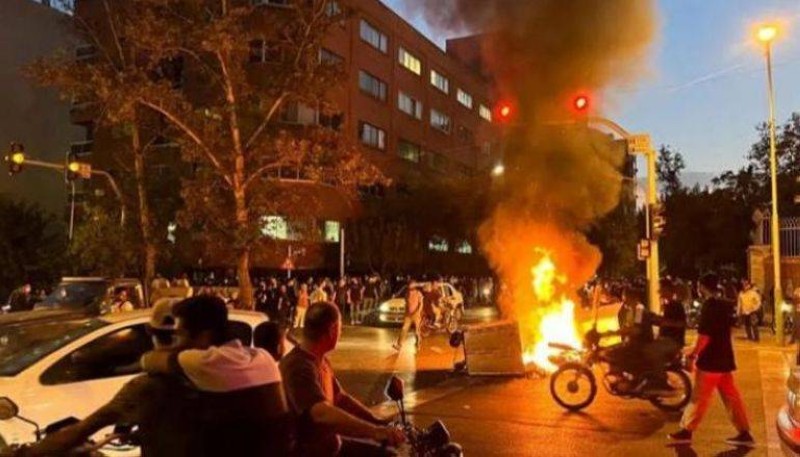 احتجاجات الغاضبين في إيران تتواصل لليوم السابع