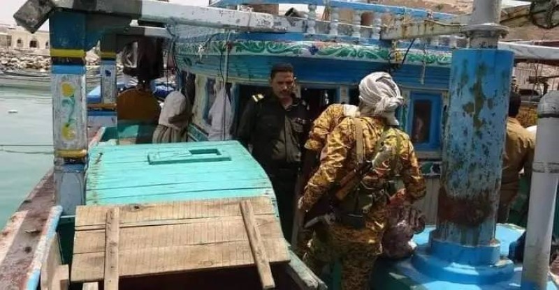 أحد سفن تهريب الأسلحة الإيرانية التي القي القبض عليها في المهرة