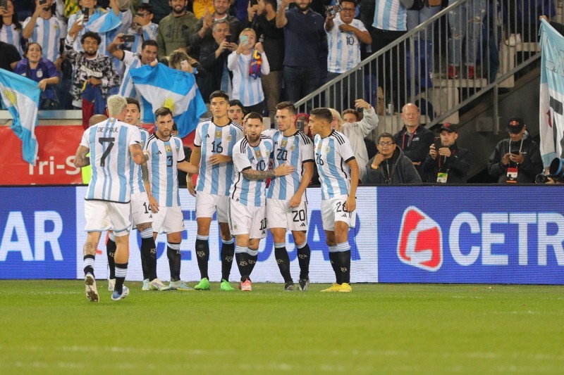 منتخب الإمارات سيواجه الأرجنتين يوم 16 نوفمبر في أبو ظبي.
