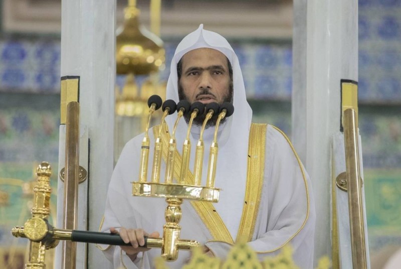 إمام وخطيب المسجد النبوي الشيخ الدكتور عبدالباري بن عواض الثبيتي