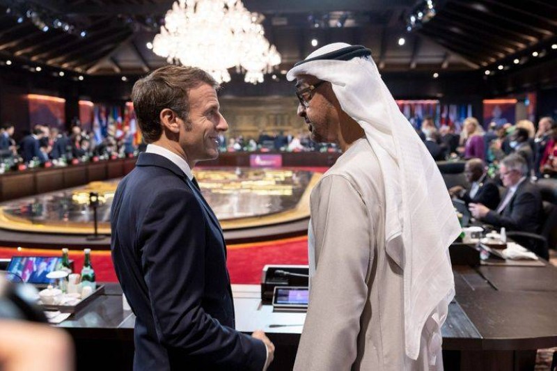 الرئيسان الإماراتي والفرنسي.