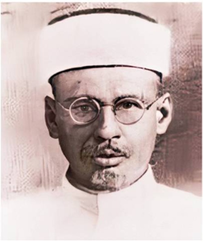 



خاله مؤرخ الكويت الأكبر الشيخ عبدالعزيز أحمد الرشيد البداح.