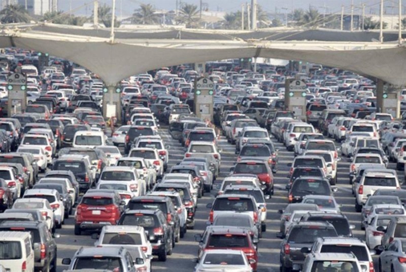 أكثر من 402 ألف مركبة عبرت جسر الملك فهد خلال إجازة الفصل الدراسي الأول