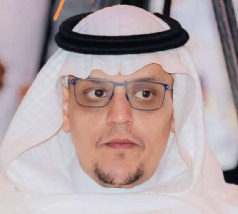 الدكتور عبداللطيف محمد العبداللطيف