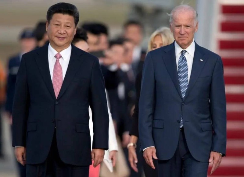 الرئيسان الأمريكي جويايدن والصيني شي جين بينغ.