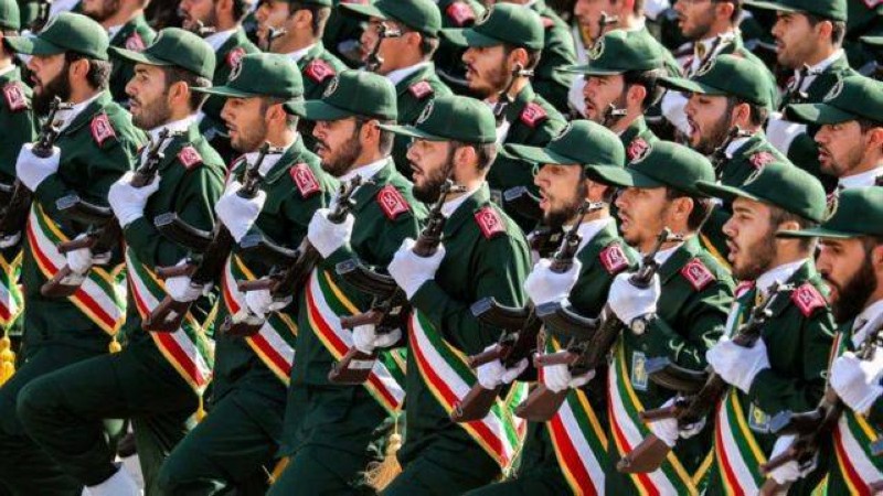 عناصر مليشيا الحرس الثوري الإيراني