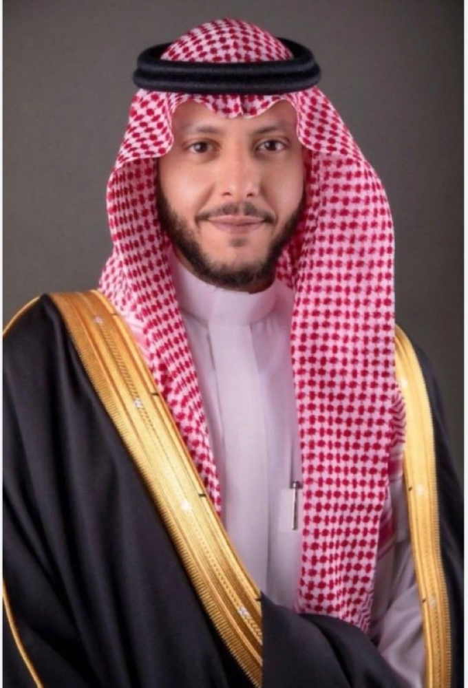 محافظ الطائف الأمير سعود بن نهار.