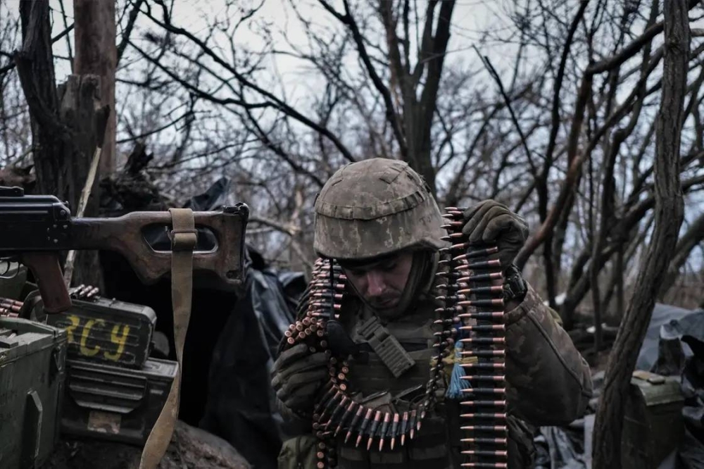 احتدام المواجهات الروسية الأوكرانية في باخموت.